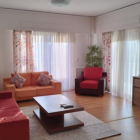 Spacious Flat Ideal For Families Atenas Exterior foto